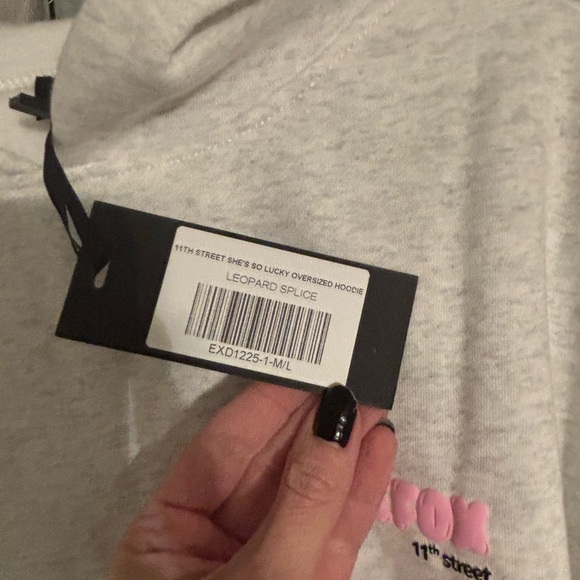 White Fox Boutique Gray Leopard Splice NWT M/L - Picture 4 of 5